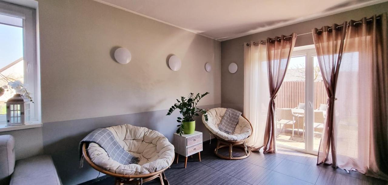 Villa Sveciu Namai Kamile Šiauliai Exterior foto